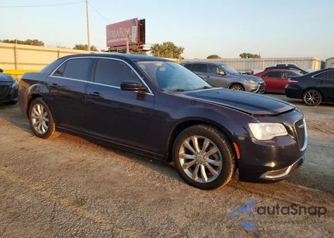 2017 Chrysler 300 Limited из США, поврежденный, VIN 2C3CCARG5HH534309